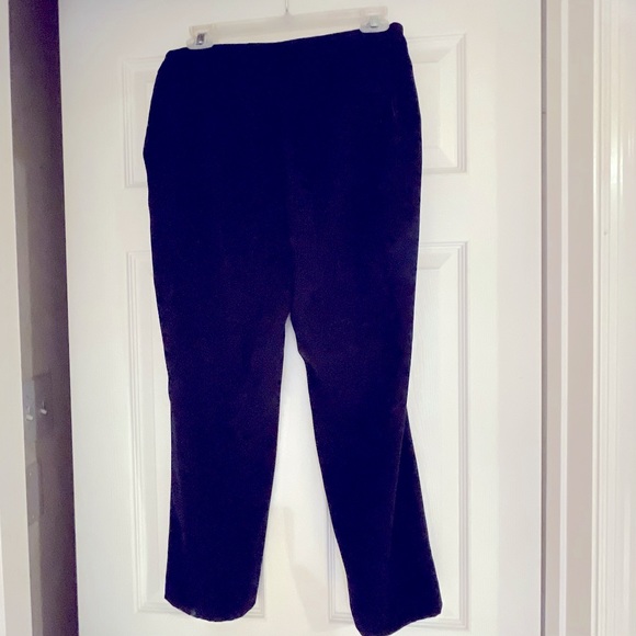 Zara Basic crop pant with ruffle pockets - Picture 2 of 3
